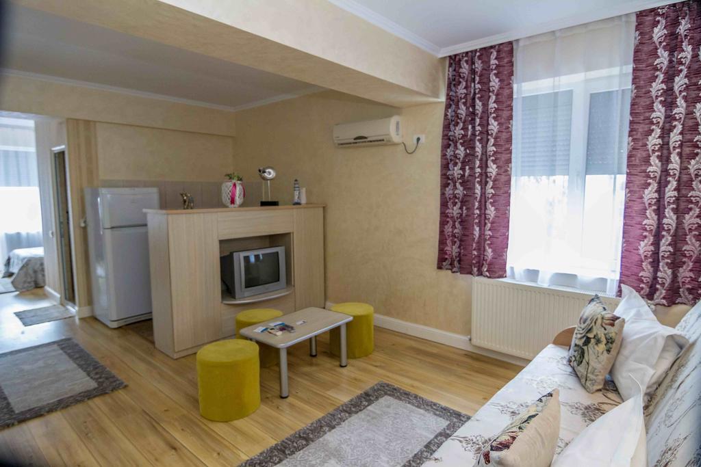 Hotel Floare De Iris Vama Veche Zewnętrze zdjęcie