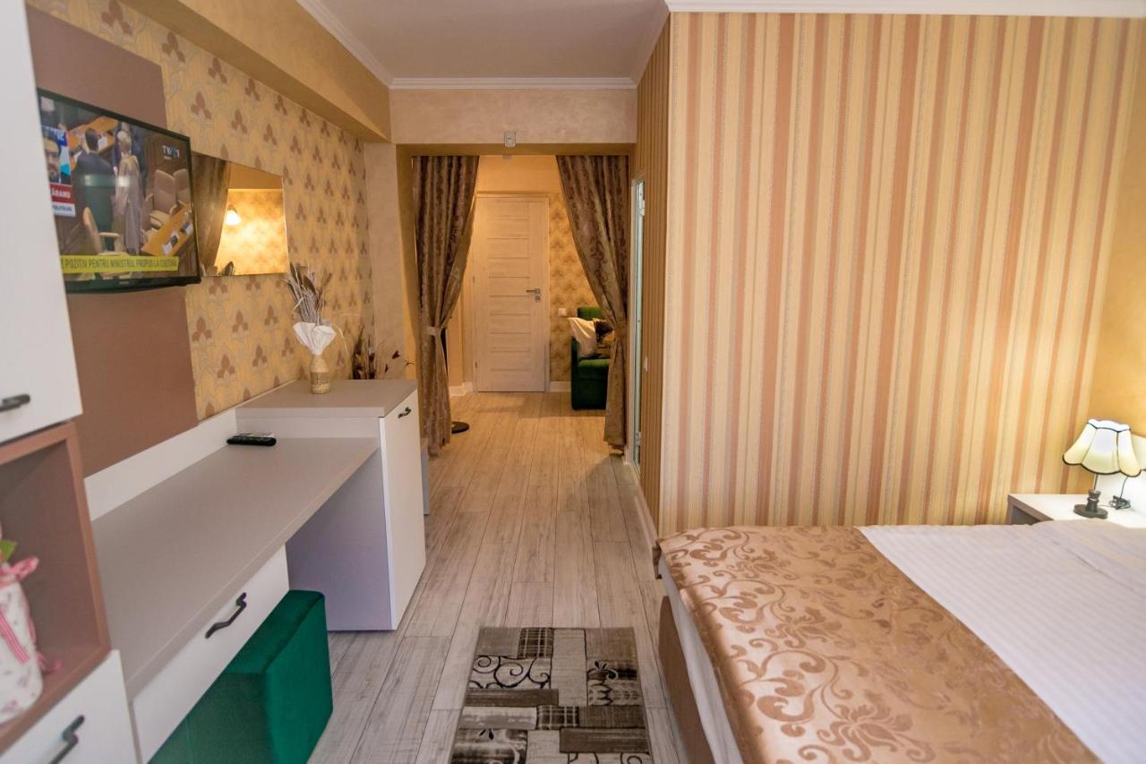 Hotel Floare De Iris Vama Veche Zewnętrze zdjęcie