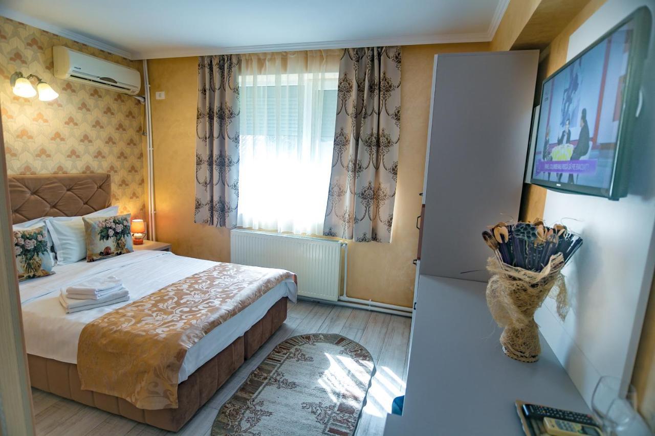 Hotel Floare De Iris Vama Veche Zewnętrze zdjęcie