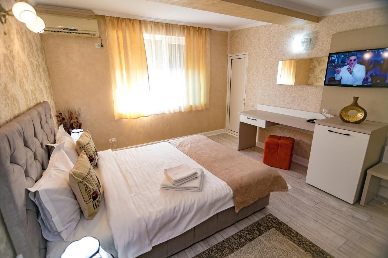 Hotel Floare De Iris Vama Veche Zewnętrze zdjęcie