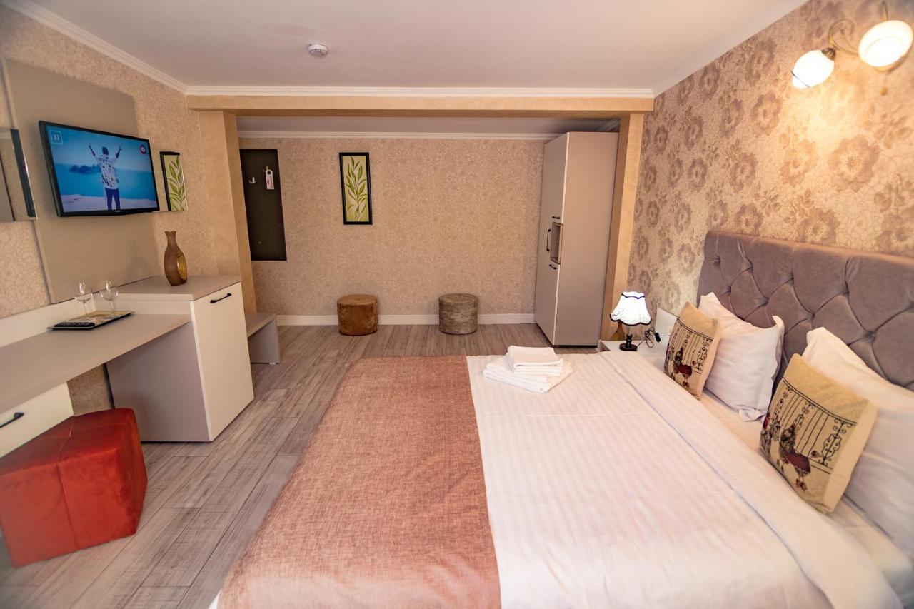Hotel Floare De Iris Vama Veche Zewnętrze zdjęcie