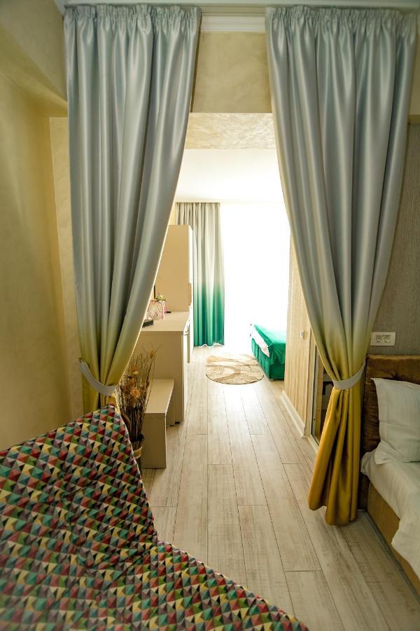 Hotel Floare De Iris Vama Veche Zewnętrze zdjęcie